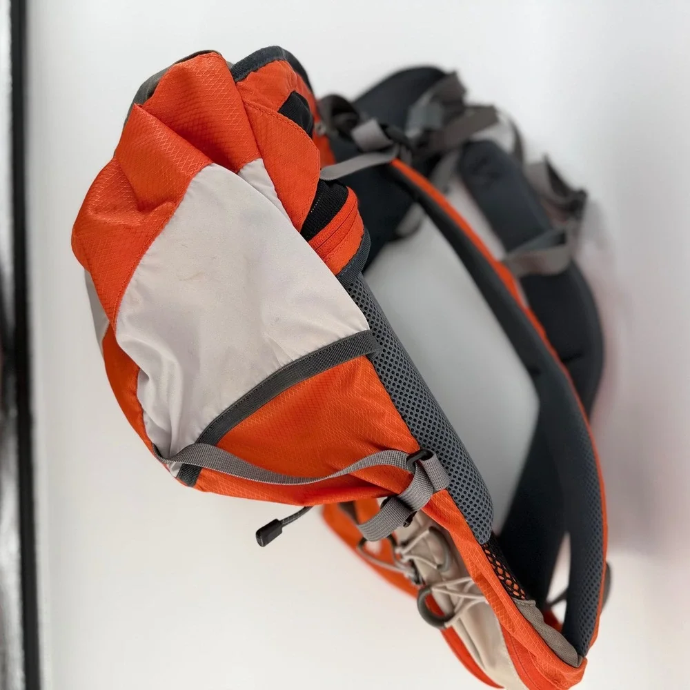 Lafuma Rania 28 Hiking Backpack 28L Orange Gray Rain Cover Camping Trekking